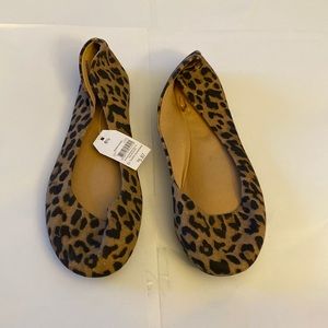 Time and Tru leopard printed flats. Never worn with tag. Size 6.5.